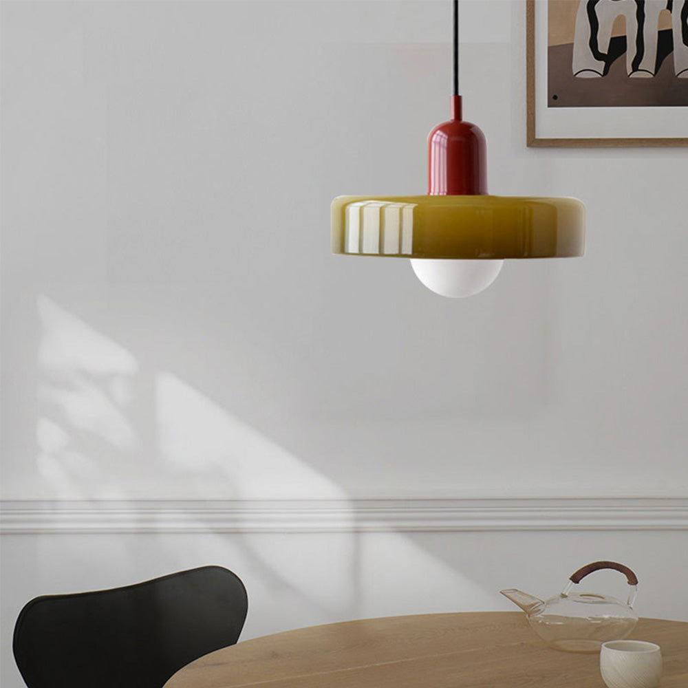 Nordische Pendelleuchte mit Retro-Glas-Look für bunte moderne Räume | Temsk