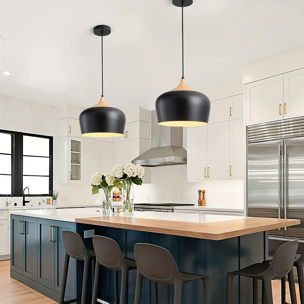 Moderne skandinavische Pendelleuchte mit Eisen- und Holzmaserungs-Design | Temsk