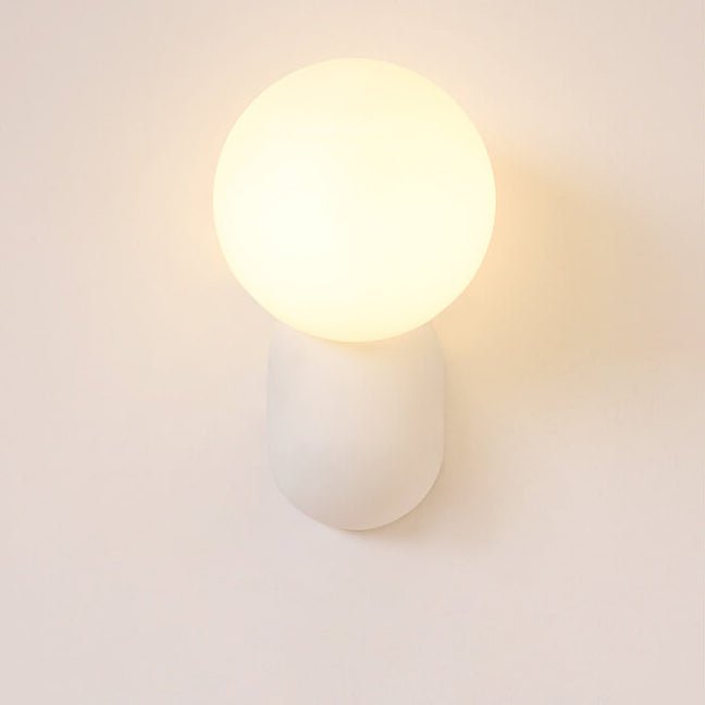 Elegant 1-Light Modern Glass Globe Wall Sconce For Home Lighting | Temsk
