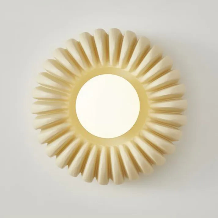 Lunetta | Artistic Resin Wall Sconce | Snurv | Temsk