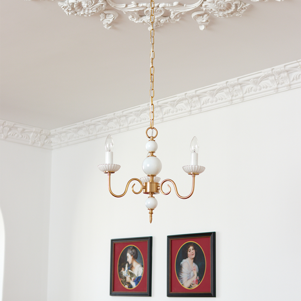 Novae Sleek Iron and Glass Pendant Light for Modern Bedrooms | Snurv | Temsk