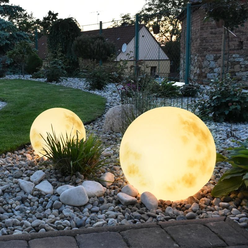 Mondlicht Außenlaterne für Gartenbereiche mit leuchtender Mondkugel | Temsk