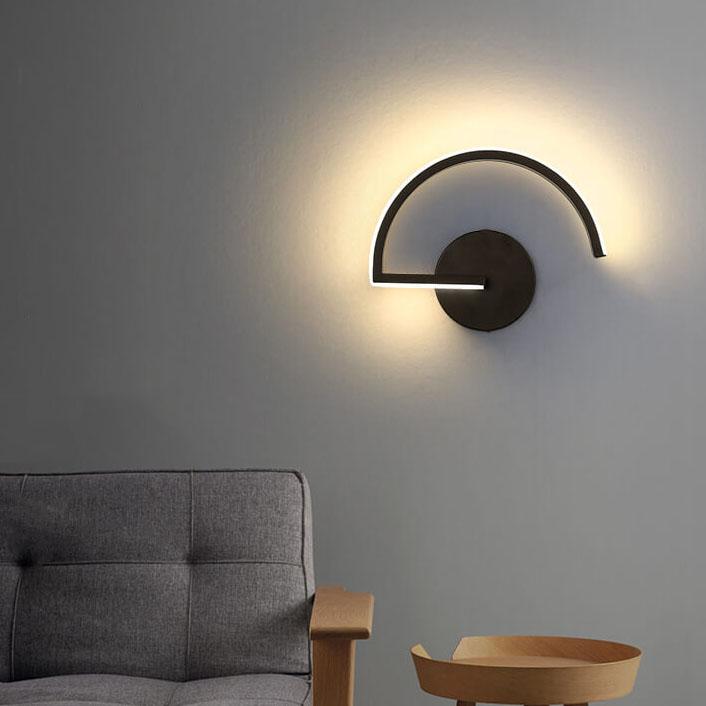 Kurvenlinien-LED-Wandleuchte mit skulpturalem Bogenlicht | Temsk