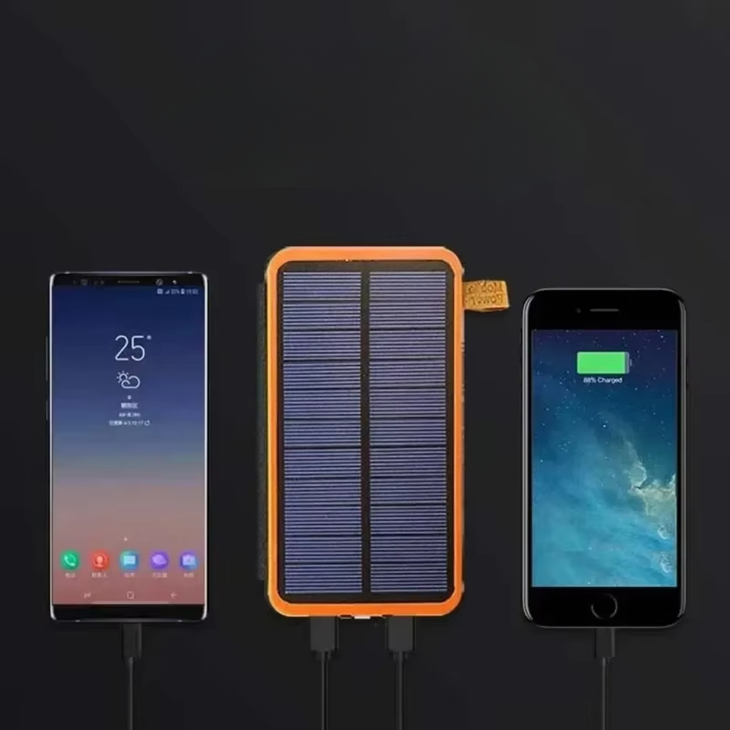 Solcelledrevet powerbank med lommelygte til udendørs eventyr | Temsk