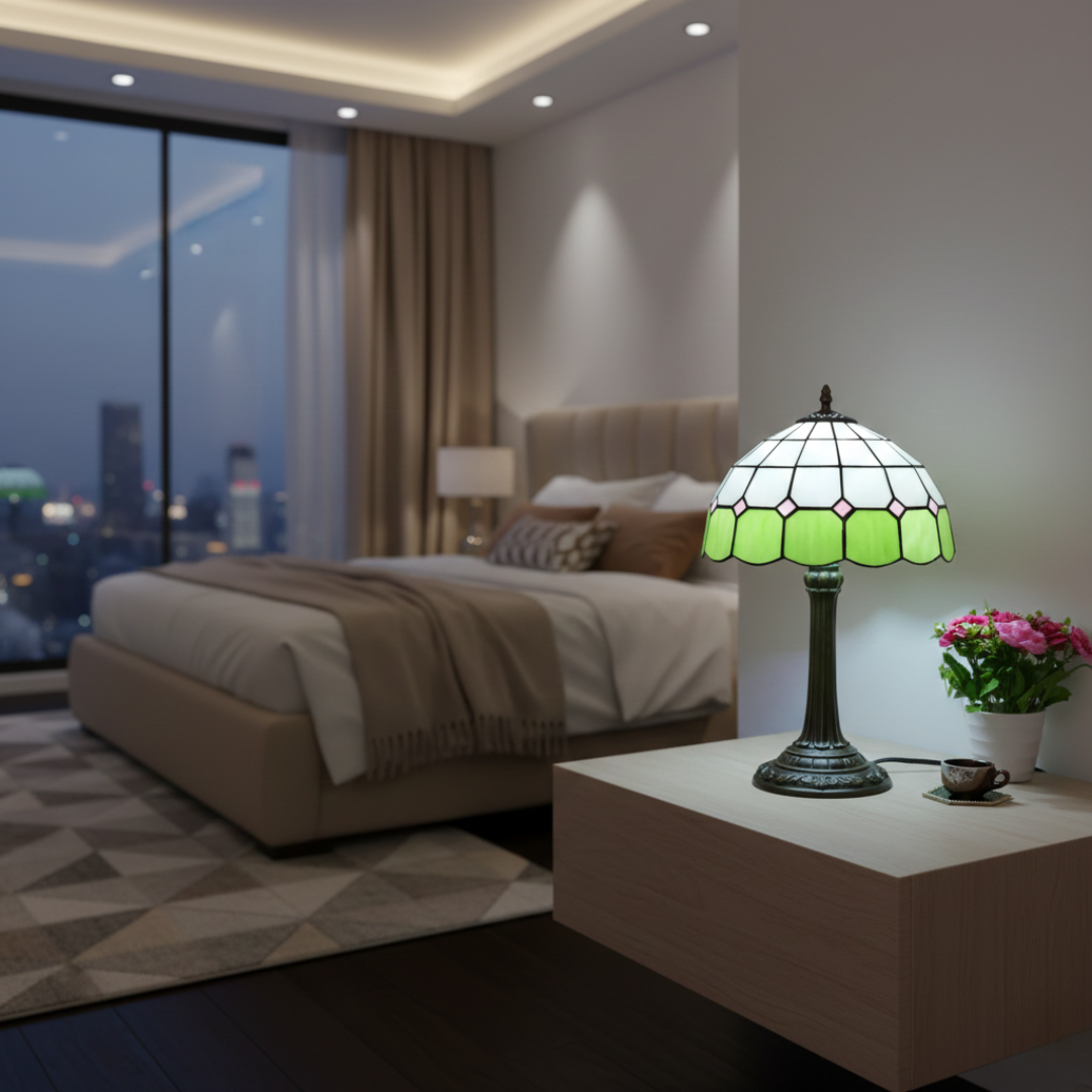 Vintage Stained Glass Table Lamp For Elegant Home Lighting | Temsk