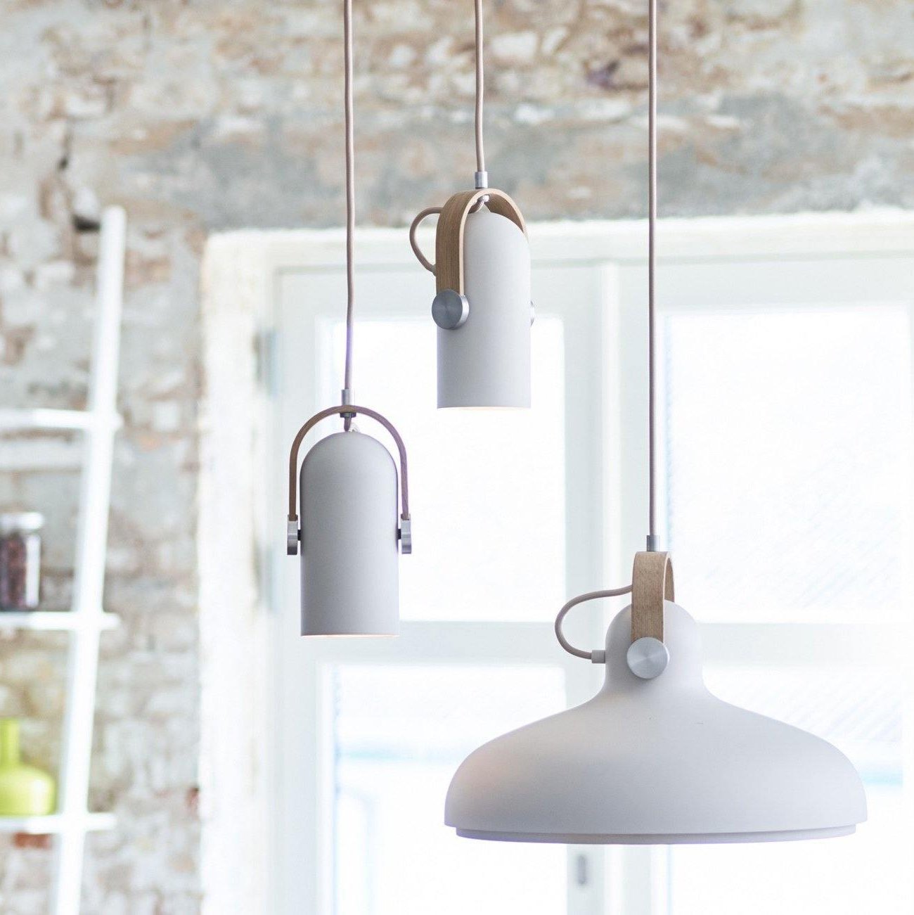 Kovara Modern Lamp for Bright Interior Illumination | Snurv | Temsk