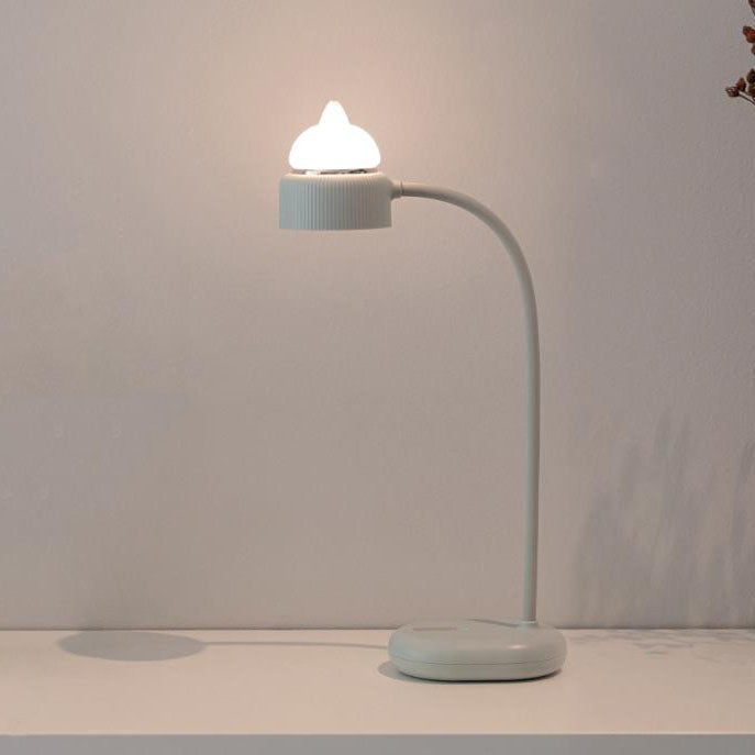 LED lampa LumaClip s klipem ve tvaru kočičích uší pro domácí kancelář a pohodlí očí | Temsk