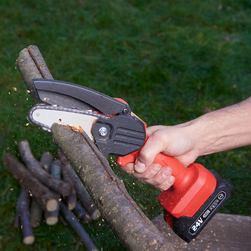 Compact Electric Chainsaw for Garden Trimming and Cutting Tasks | Temsk