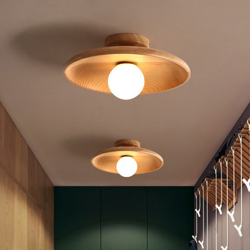 Deckenleuchte aus Massivholz mit minimalistischem Montagesystem | Temsk