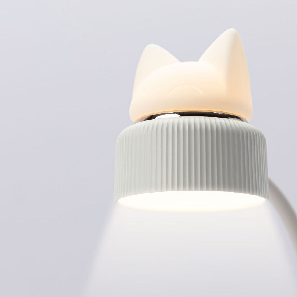 LED lampa LumaClip s klipem ve tvaru kočičích uší pro domácí kancelář a pohodlí očí | Temsk