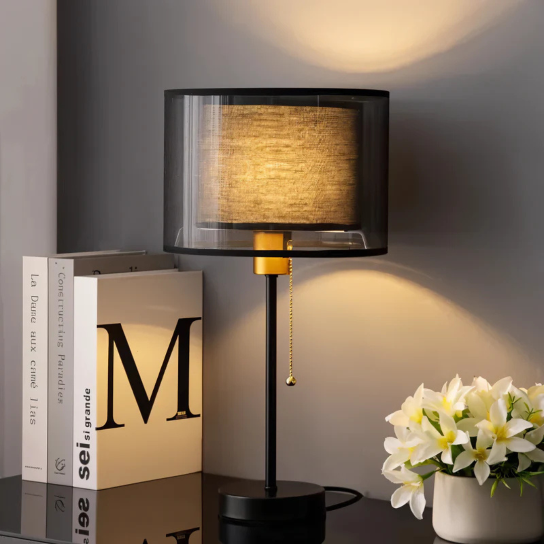 Lumis Tischlampe mit doppellamelligem Stoffschirm im modernen Vintage-Stil | Temsk