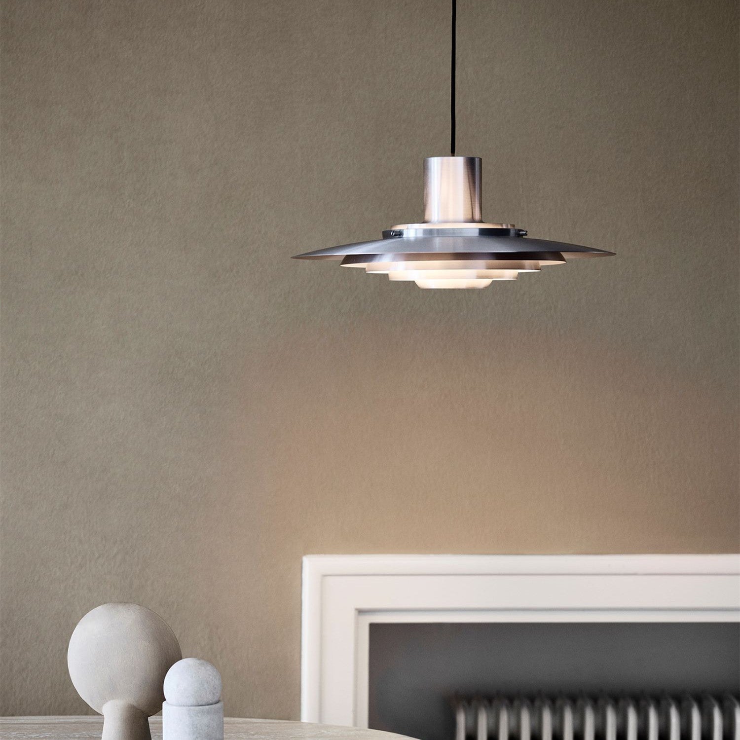 Nolara Modern Aluminum Pendant Light for Dining Rooms | Snurv | Temsk