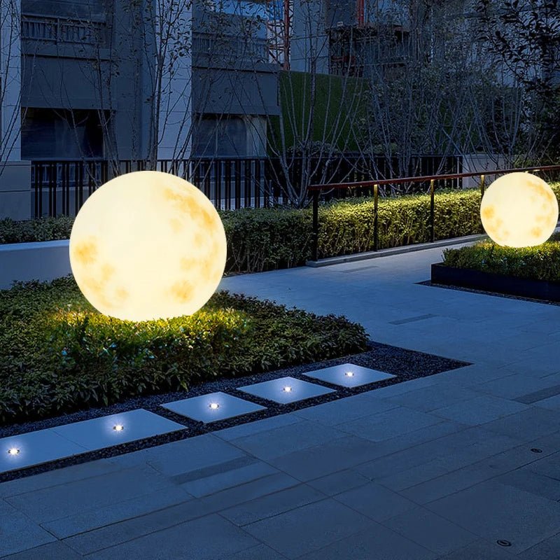Mondlicht Außenlaterne für Gartenbereiche mit leuchtender Mondkugel | Temsk