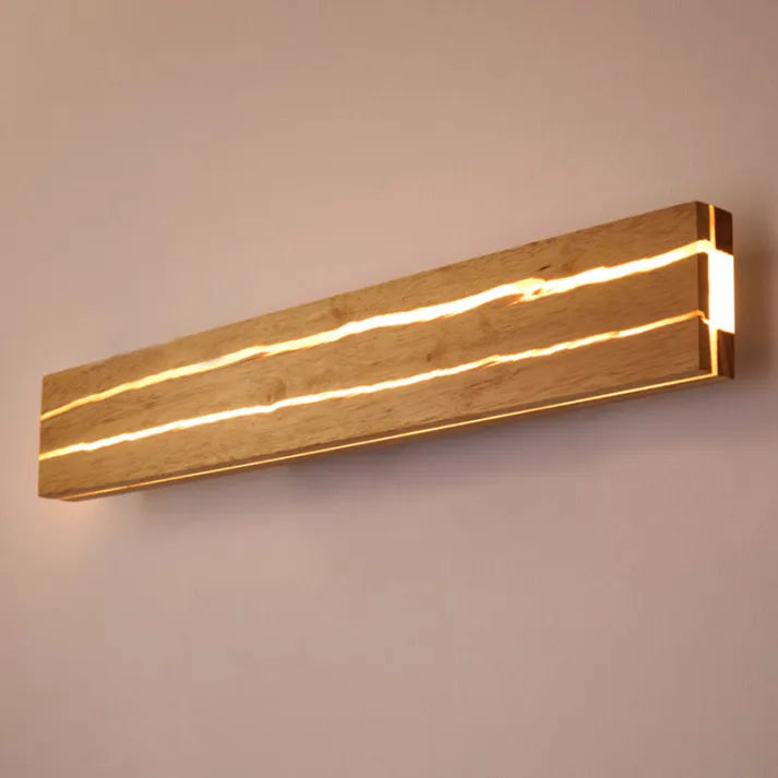 ArborLume Wood Wall Light With Crack Pattern And Warm LED Glow | Snurv | Temsk