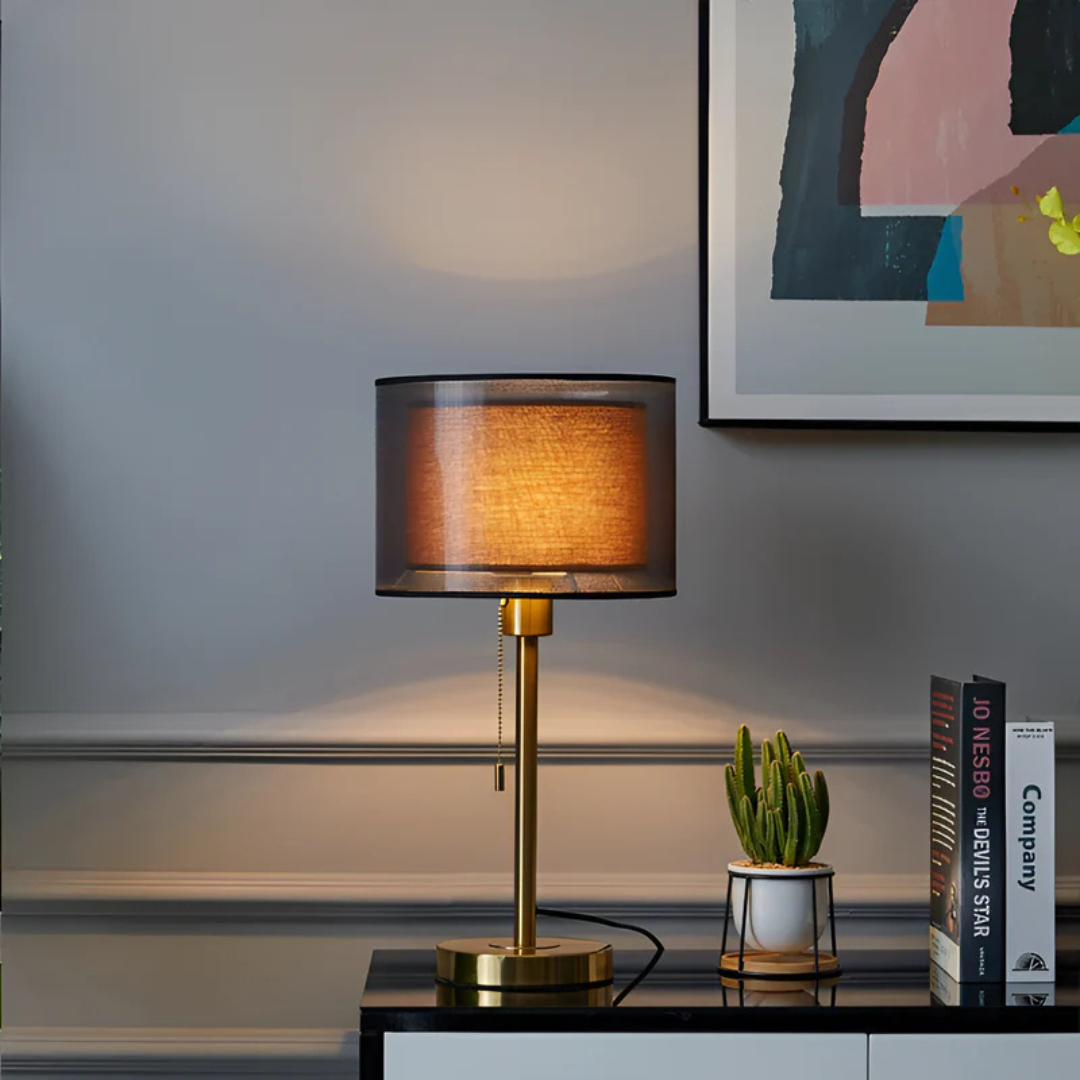 Lumis Tischlampe mit doppellamelligem Stoffschirm im modernen Vintage-Stil | Temsk