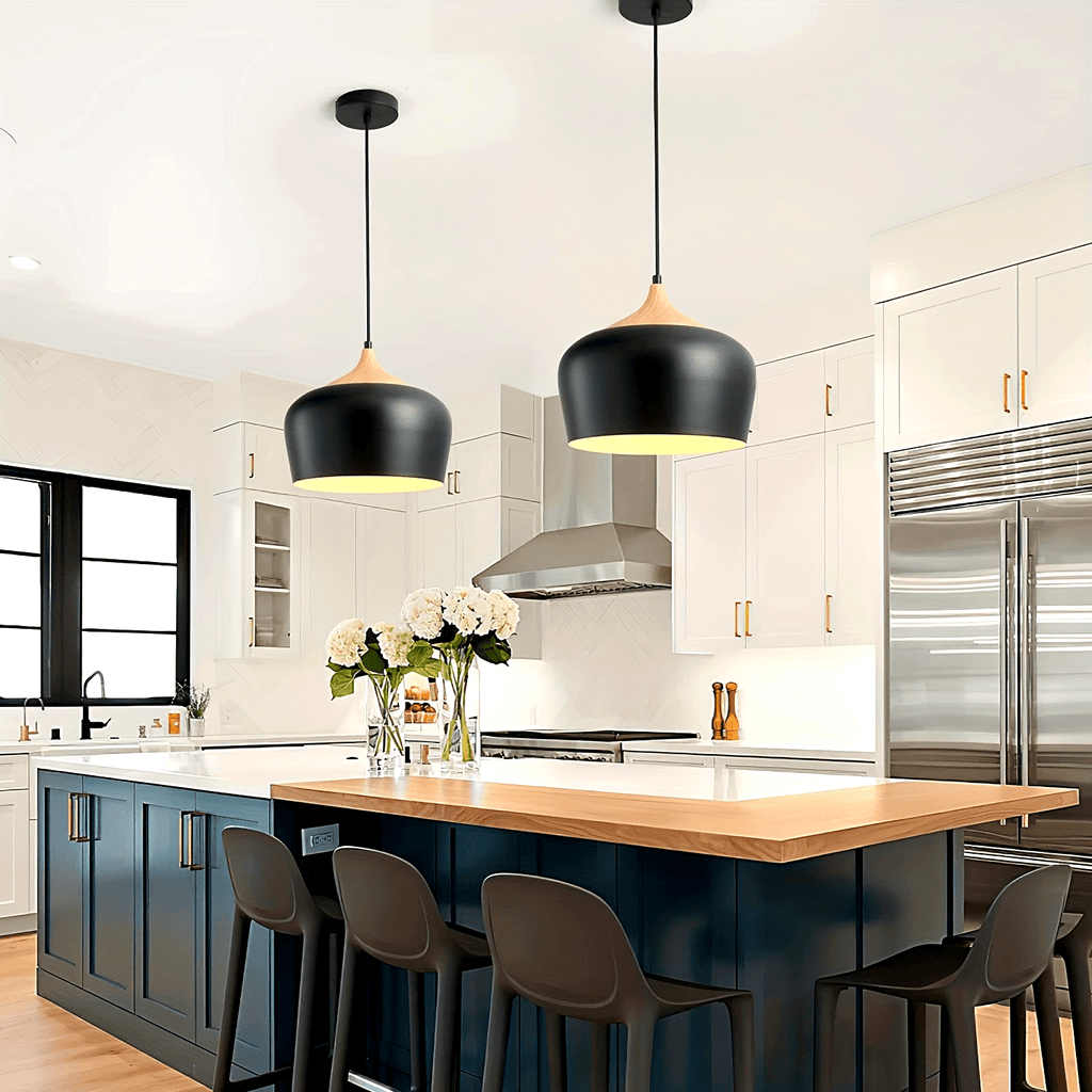 Moderne skandinavische Pendelleuchte mit Eisen- und Holzmaserungs-Design | Temsk