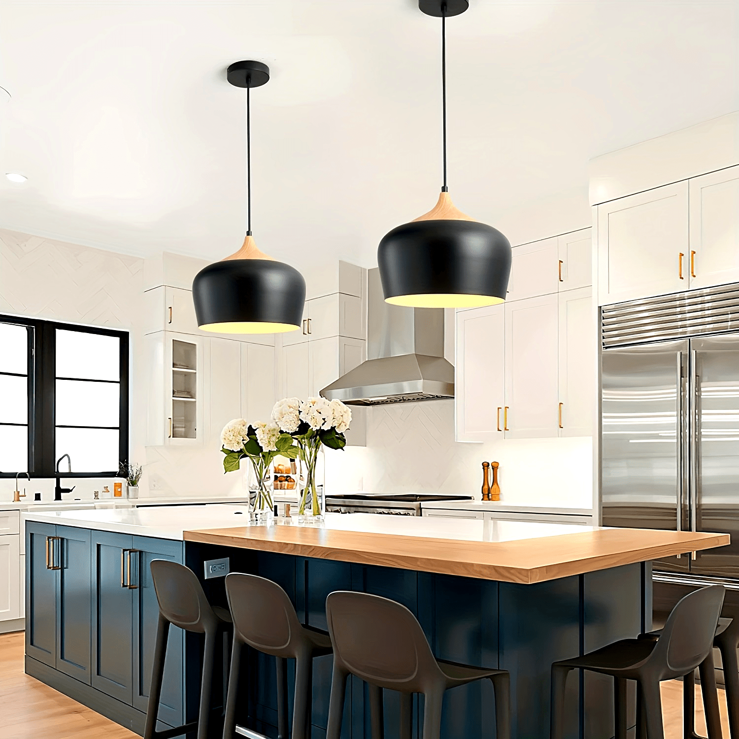 Moderne skandinavische Pendelleuchte mit Eisen- und Holzmaserungs-Design | Temsk