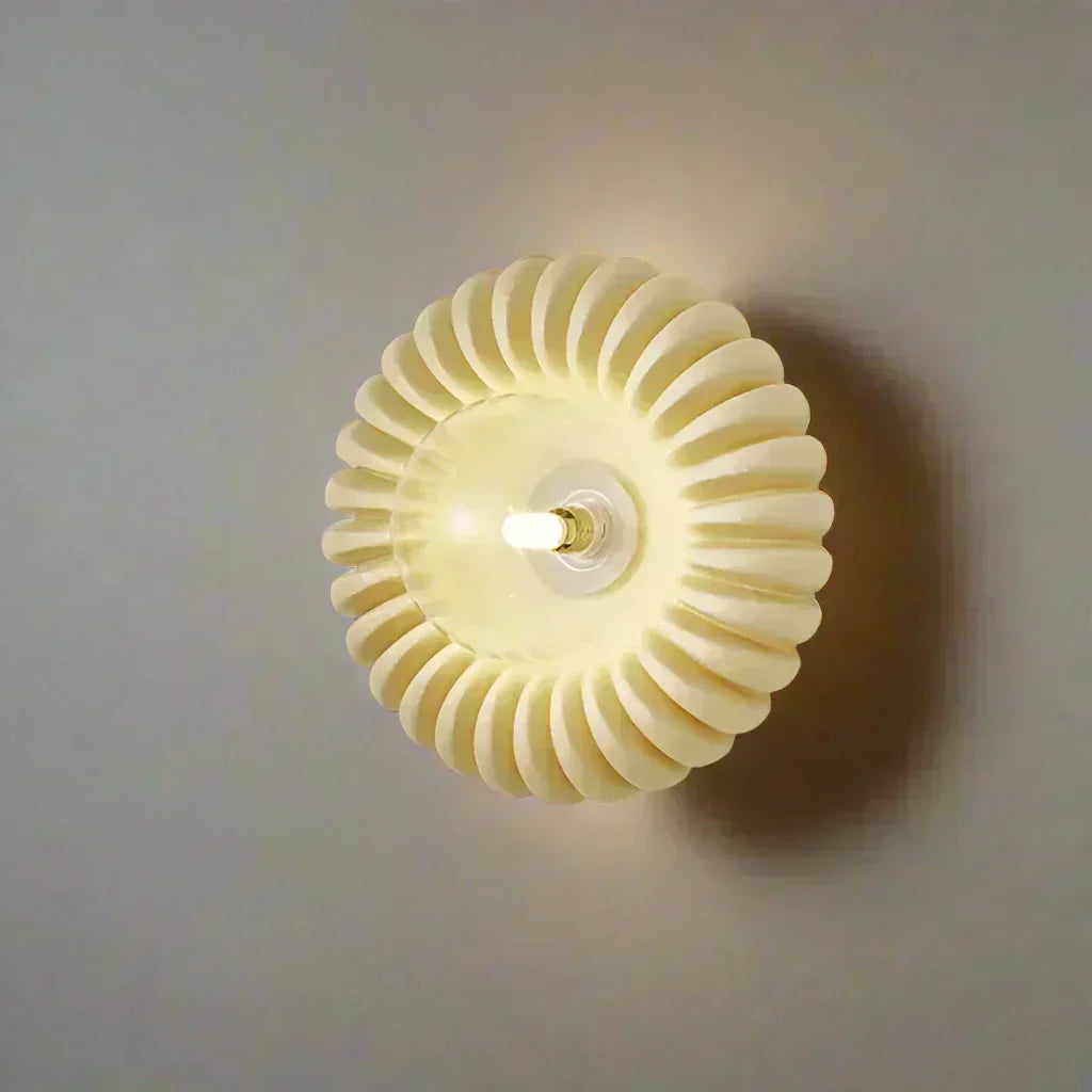 Lunetta | Artistic Resin Wall Sconce | Snurv | Temsk