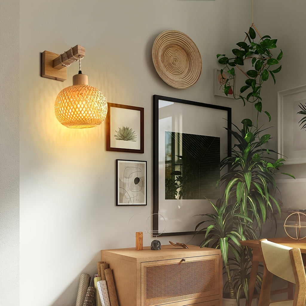 Rustikale handgewebte Rattan- und Holz-Wandlampe | Temsk