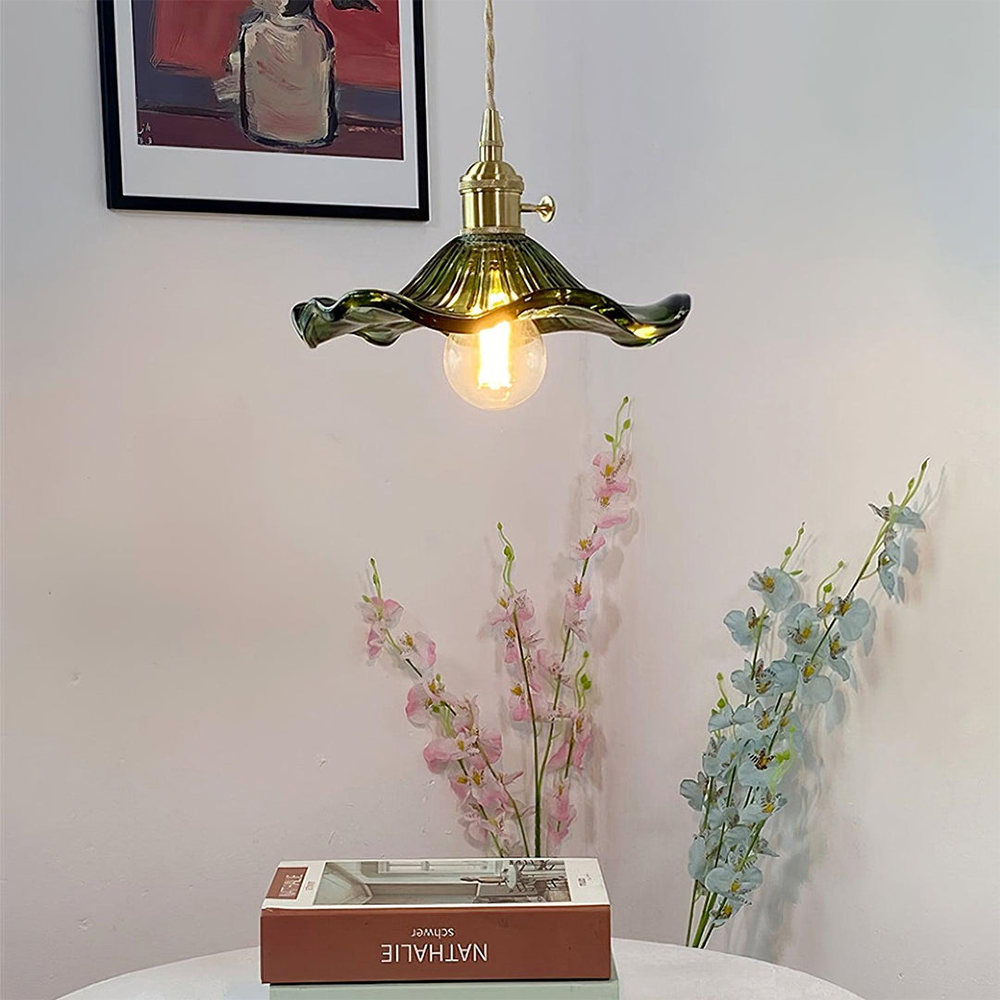 Verleihen Sie Ihrem Raum mit der Flower Glass LED-Pendelleuchte Stil | Temsk