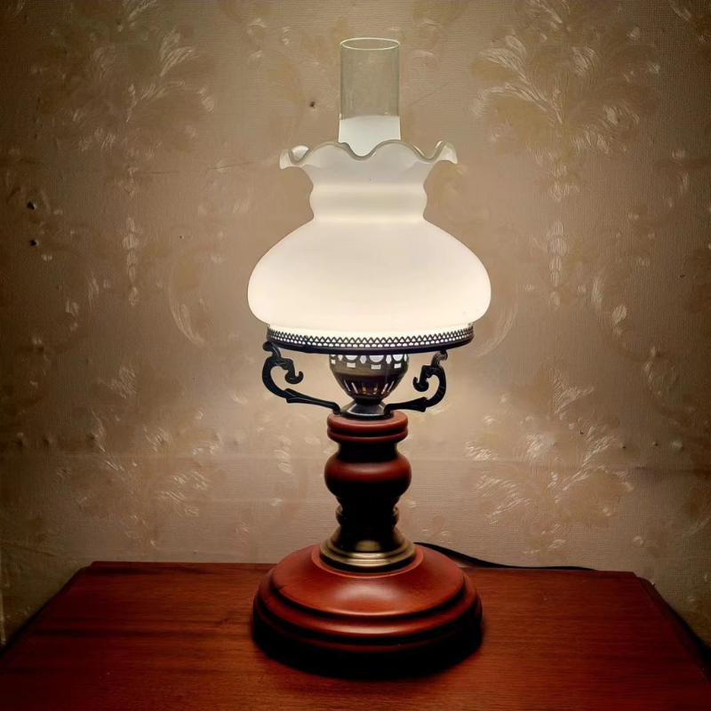 Zenora Urn Retro Table Lamp in Solid Wood, Red-Brown Finish | Temsk