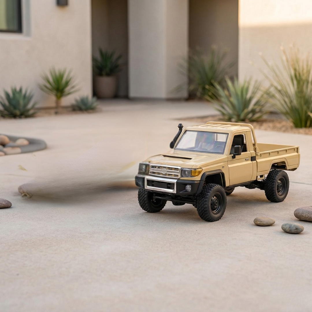 1:12 Scale 4WD RC Crawler Truck For Off-Road Climbing And Remote Control | Temsk