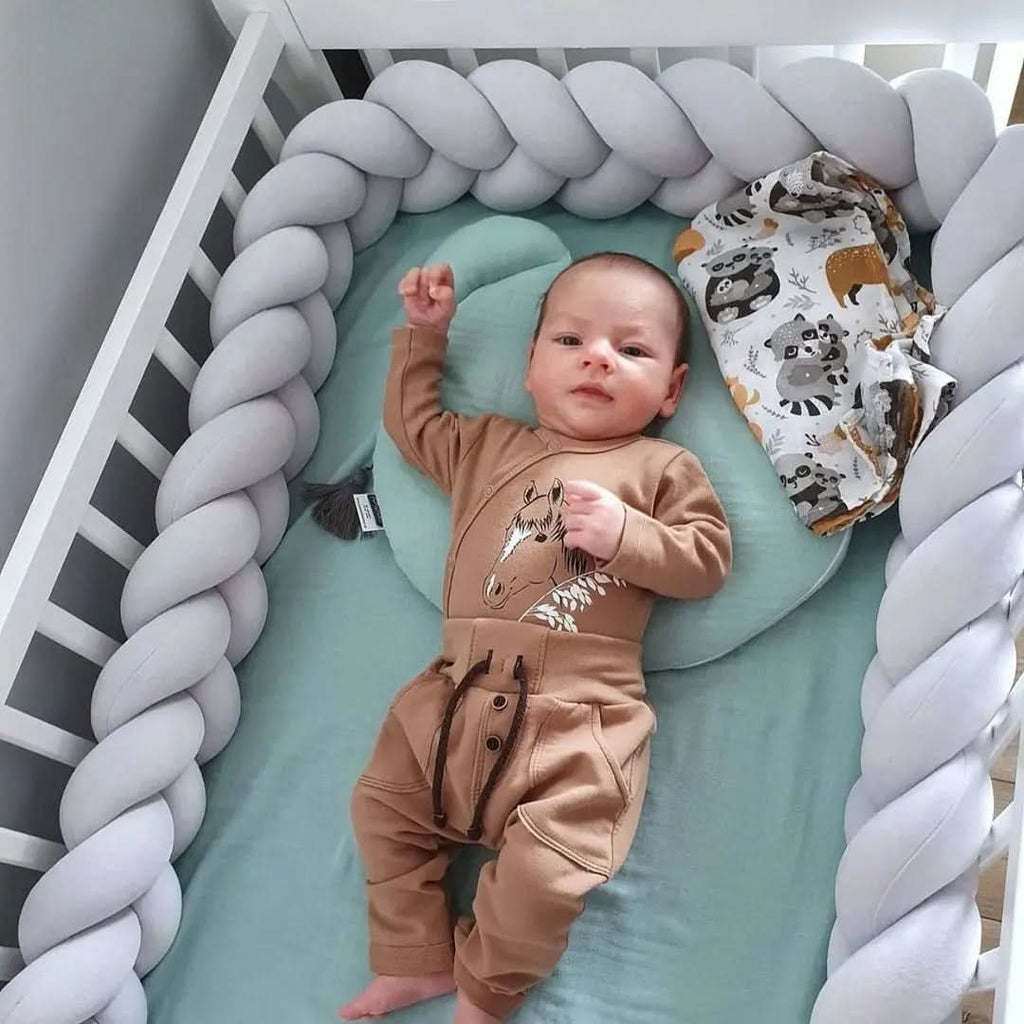 Tkaný dětský polštář CozyNest pro bezpečný a klidný spánek | Temsk