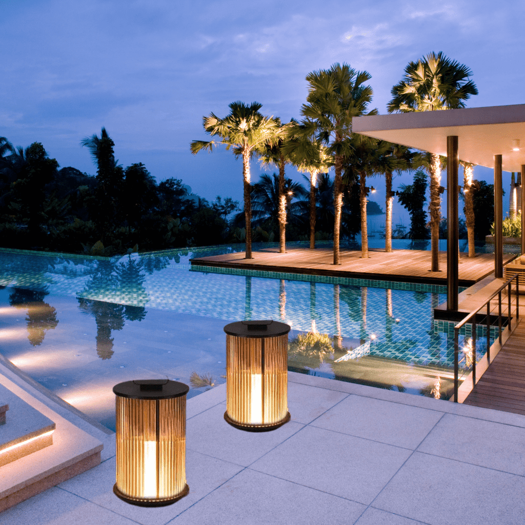 Solmere Ribbed Glass Outdoor Lantern Lamp Waterproof Garden Light | Temsk