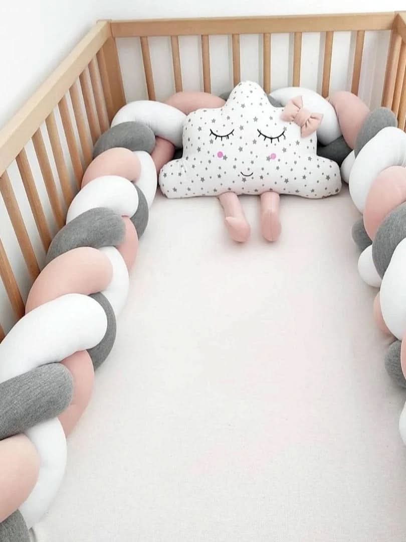 Tkaný dětský polštář CozyNest pro bezpečný a klidný spánek | Temsk