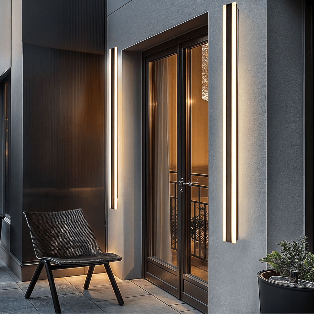Astrae Long-Strip Outdoor LED Wall Light in Aluminum for Homes and Businesses | Temsk