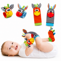 Weiche Plüsch-Babysocken mit sensorischen Handgelenkbändern für kleine Hände | Temsk