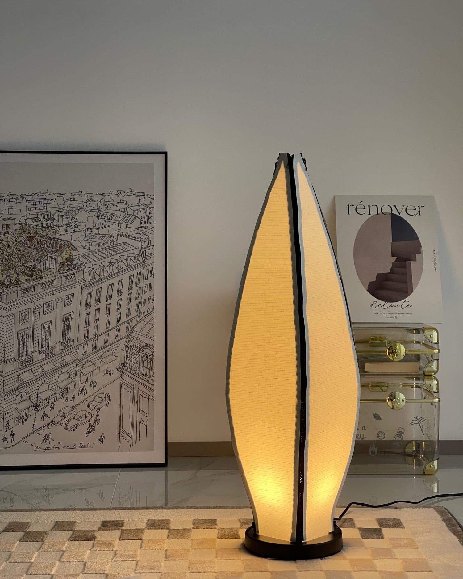 Stolní lampa LumiBan ve tvaru banánu s jemným teplým světlem | Temsk