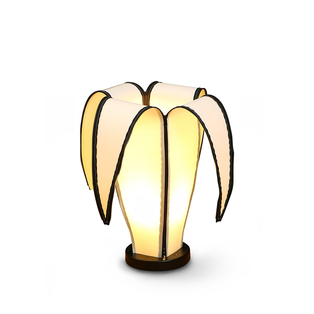 Stolní lampa LumiBan ve tvaru banánu s jemným teplým světlem | Temsk
