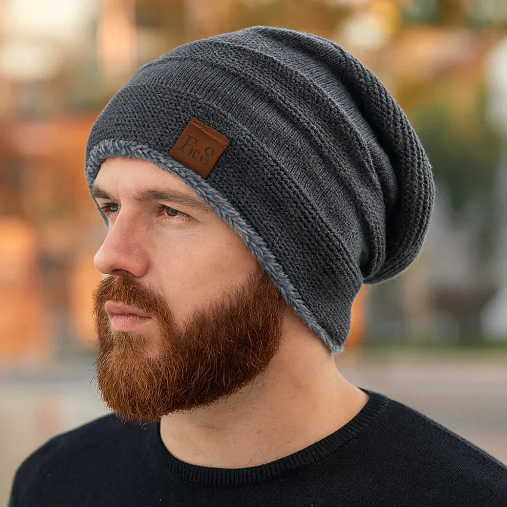 Lockere Beanie-Mütze mit Acrylfutter, gestrickte Wintermütze | Temsk