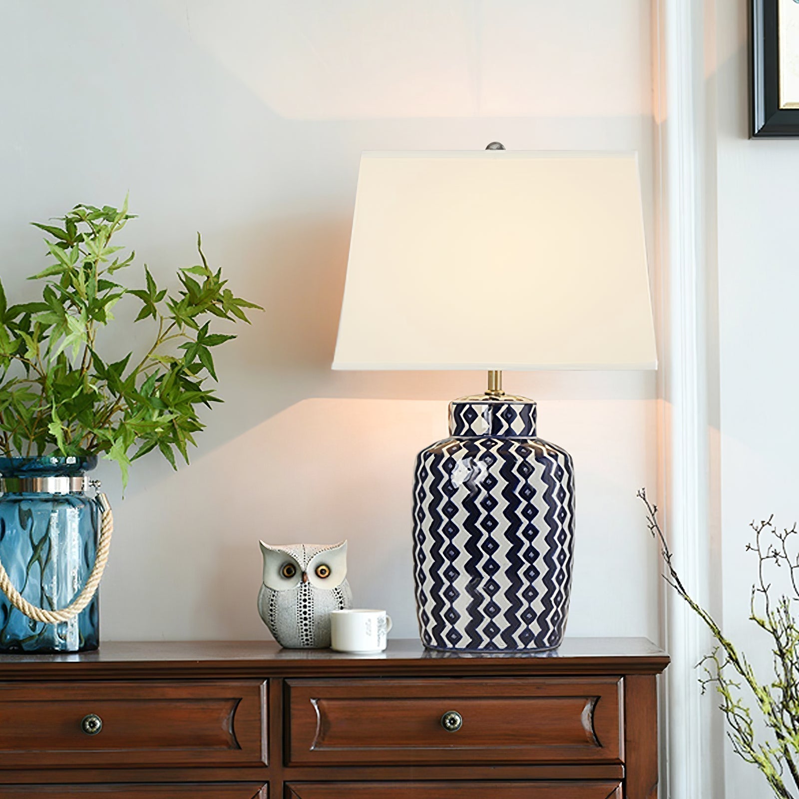 Astra Blue and White Porcelain Table Lamp With Satin Nickel Finish | Temsk