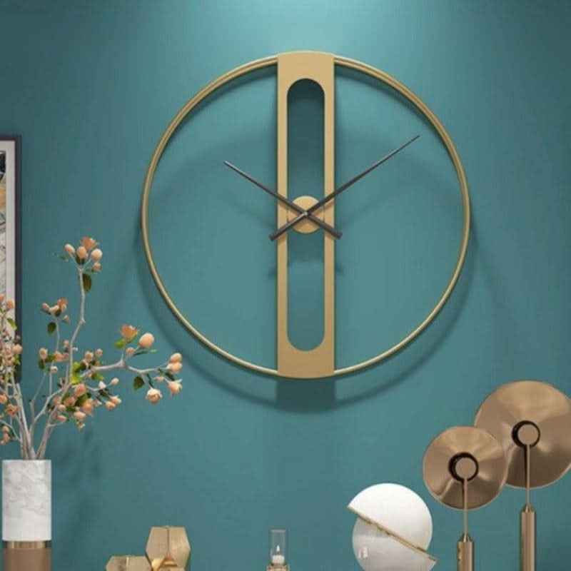 NovaGlow 50cm Gold and Black Metal Wall Clock as an Eye Catcher | Temsk
