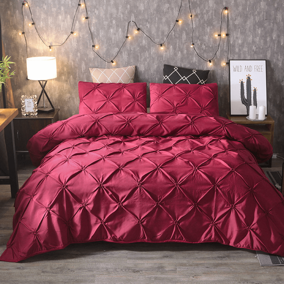 Elegant Cotton Bedding Set by Aurora for Year-Round Sleep Comfort | Temsk