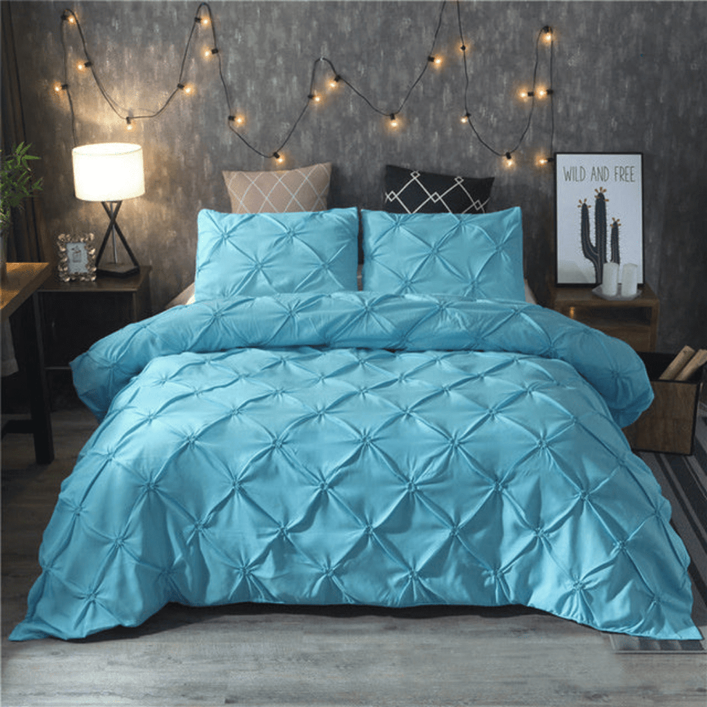 Elegant Cotton Bedding Set by Aurora for Year-Round Sleep Comfort | Temsk