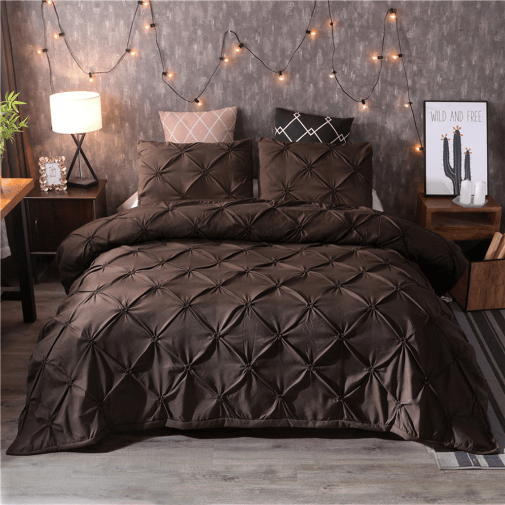 Elegant Cotton Bedding Set by Aurora for Year-Round Sleep Comfort | Temsk
