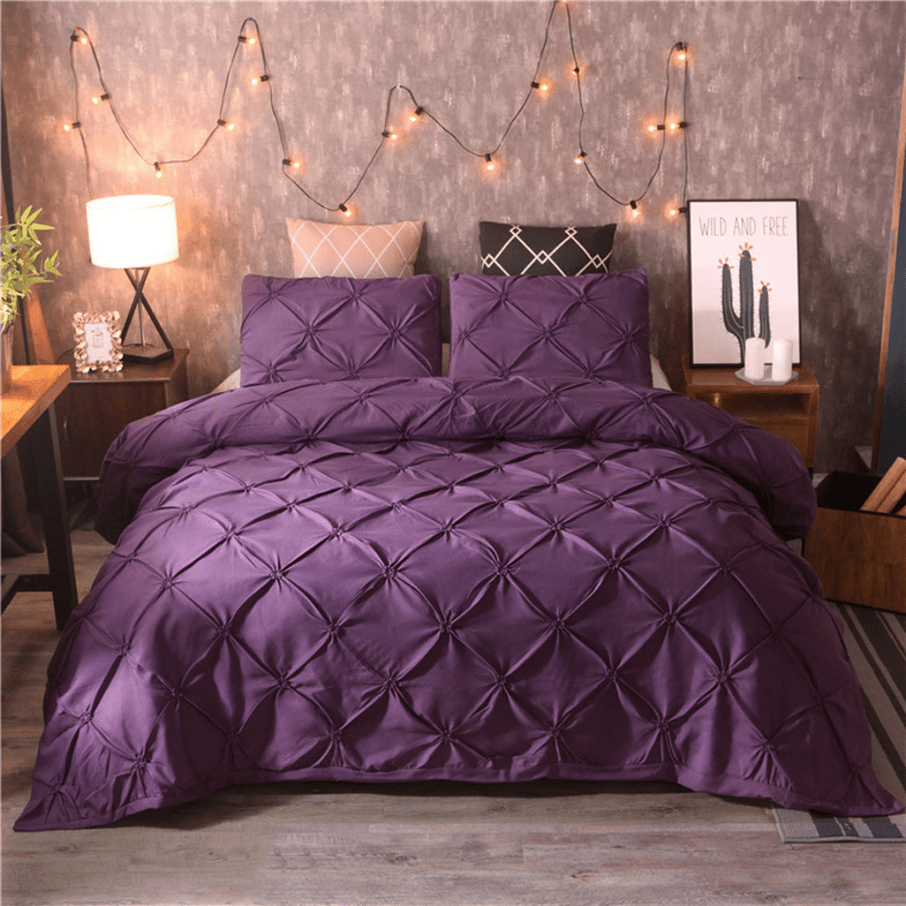 Elegant Cotton Bedding Set by Aurora for Year-Round Sleep Comfort | Temsk