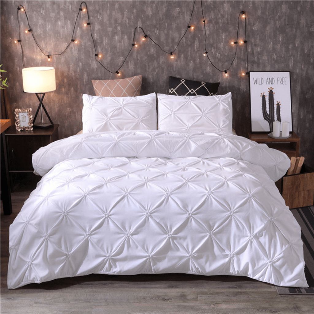 Elegant Cotton Bedding Set by Aurora for Year-Round Sleep Comfort | Temsk
