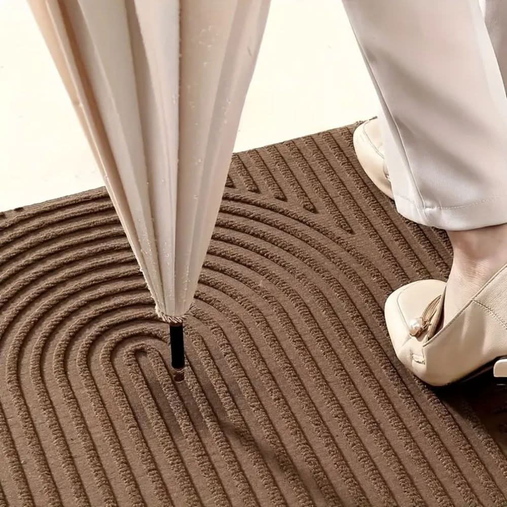 AquaLine Absorbent Washable Mat With Flowing Line Pattern | Temsk