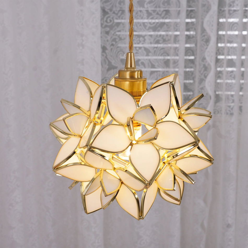 Calyra Capiz Pendant Light Handcrafted Natural Hanging Shell Lamp | Snurv | Temsk