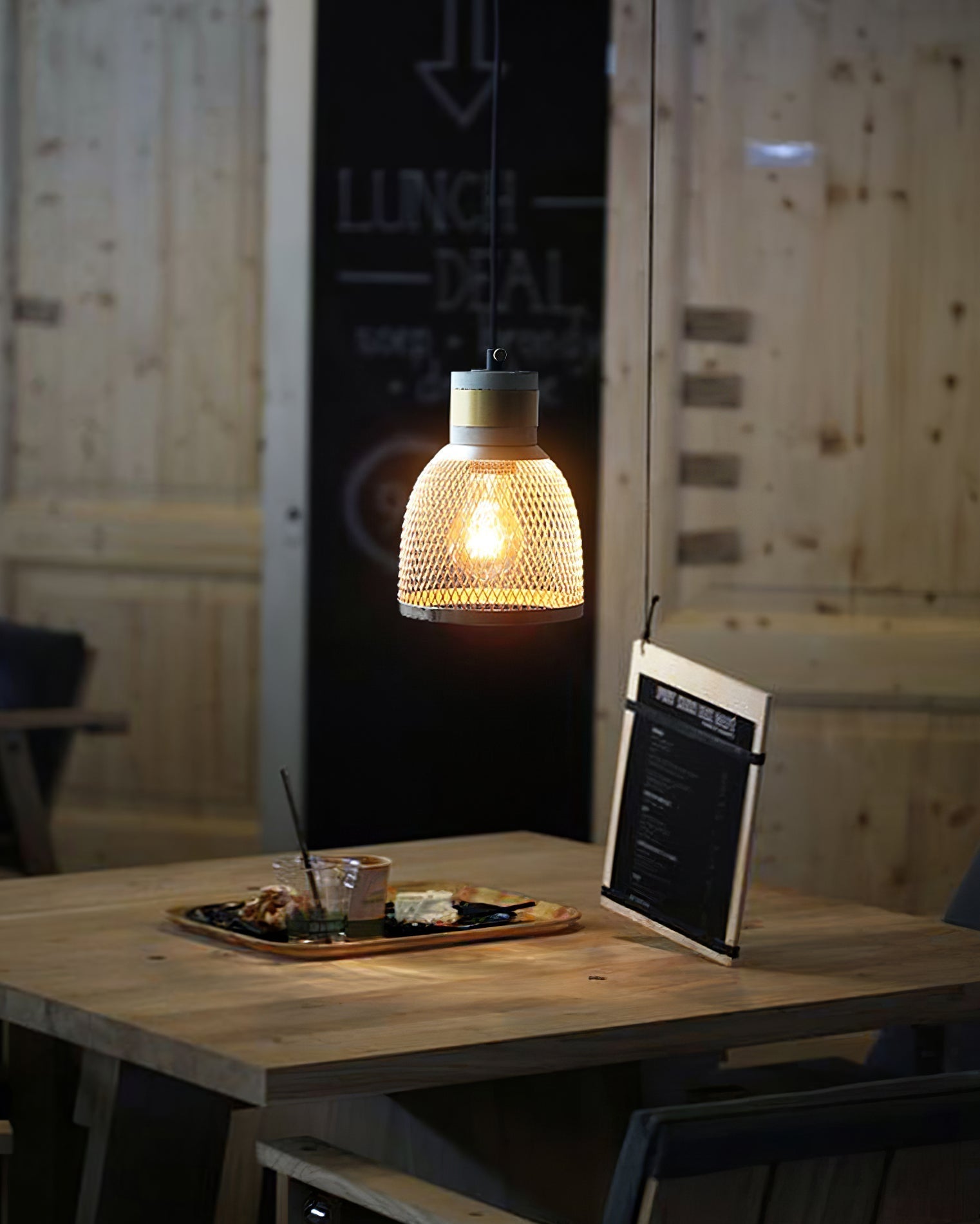 Urban Concrete Pendelleuchte im industriellen LED-Design | Temsk