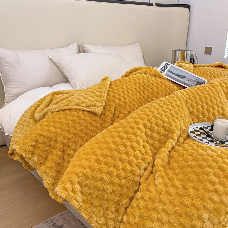Velvet Haven Cozy Blanket With Ultra Soft Checkered Pattern | Temsk