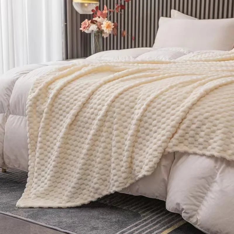 Velvet Haven Cozy Blanket With Ultra Soft Checkered Pattern | Temsk