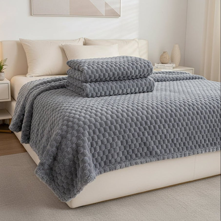 Velvet Haven Cozy Blanket With Ultra Soft Checkered Pattern | Temsk
