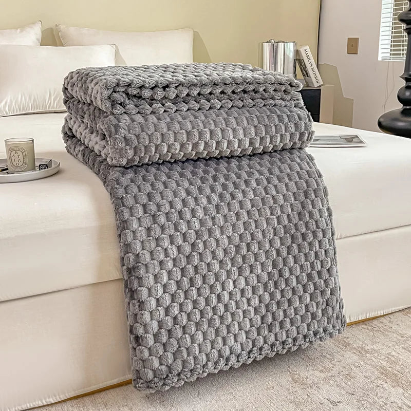 Velvet Haven Cozy Blanket With Ultra Soft Checkered Pattern | Temsk