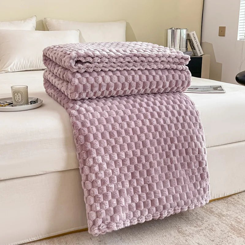 Velvet Haven Cozy Blanket With Ultra Soft Checkered Pattern | Temsk