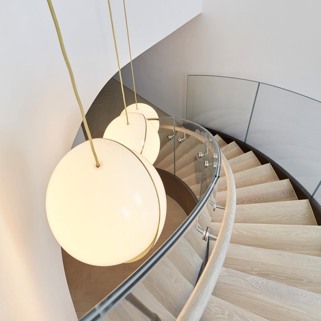 Nyara Moon-Curve Pendant Light With Acrylic And Brass | Snurv | Temsk